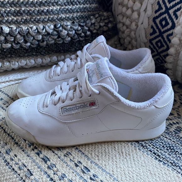 Reebok shoes - Picture 12 of 16